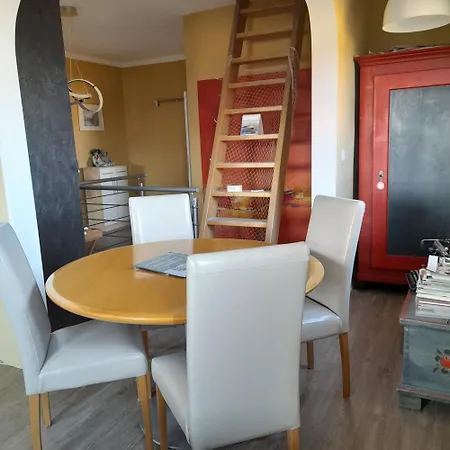 Rhoenblick Apartment *